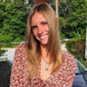 Meet your Posher, Alyssa